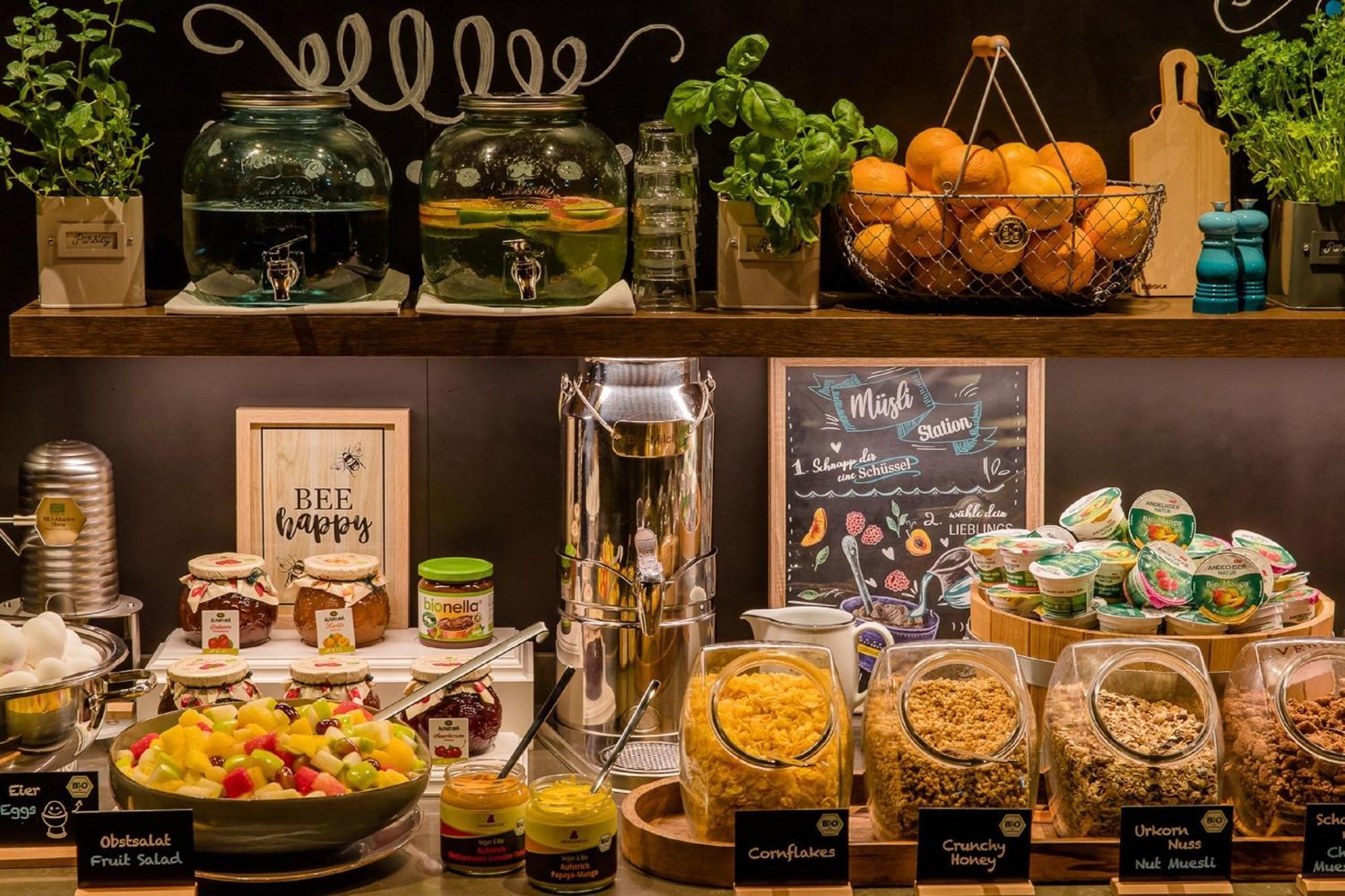 Motel One Zuerich Bagian luar foto